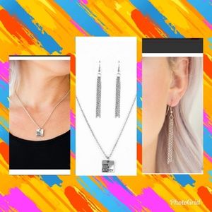 NWT Own Your Journey inspiration necklace set
